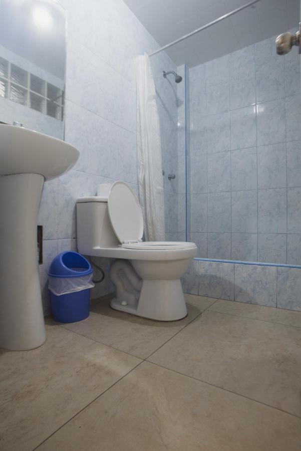 Hostal Suenos Brena Лима Экстерьер фото