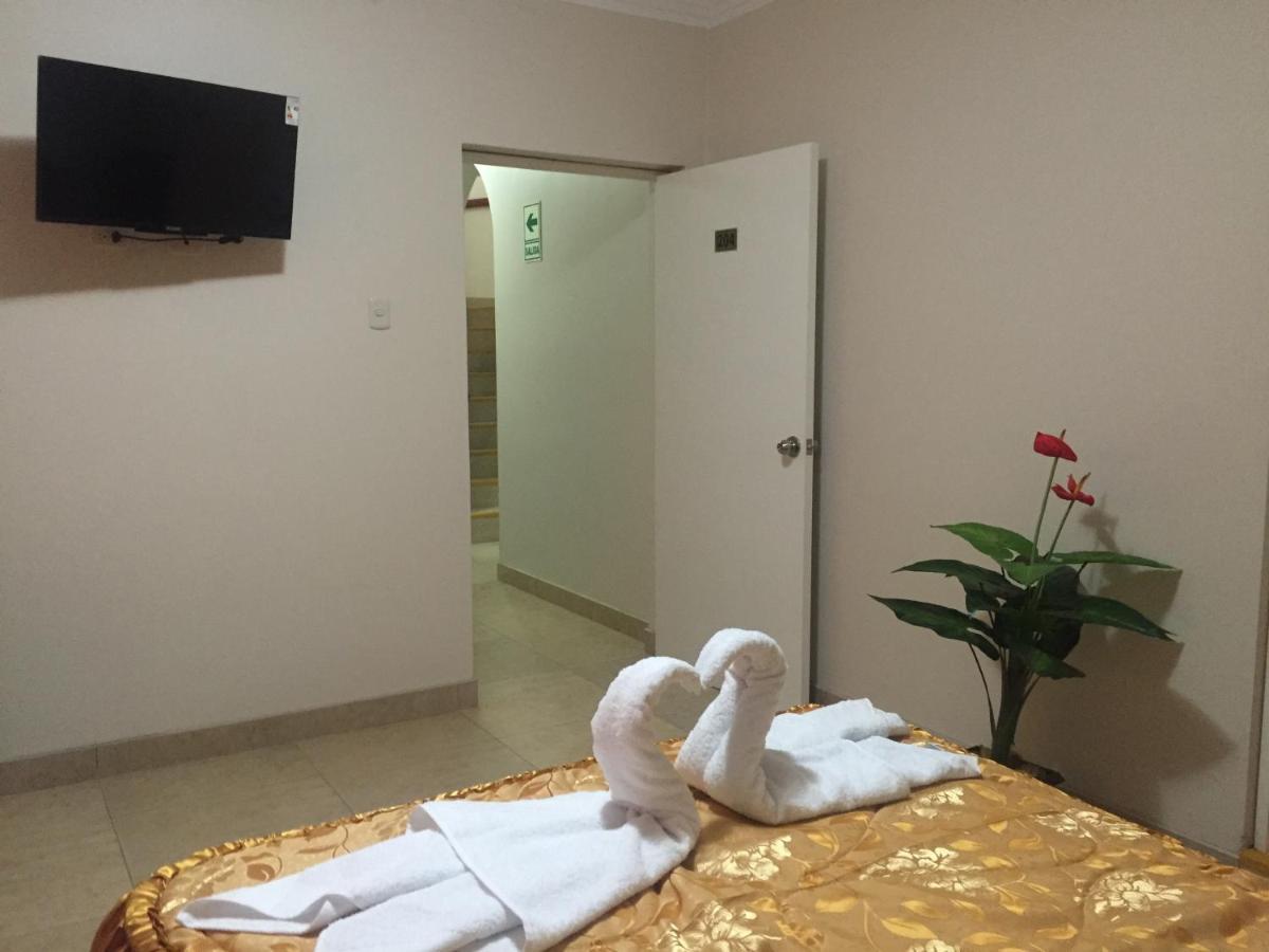 Hostal Suenos Brena Лима Экстерьер фото